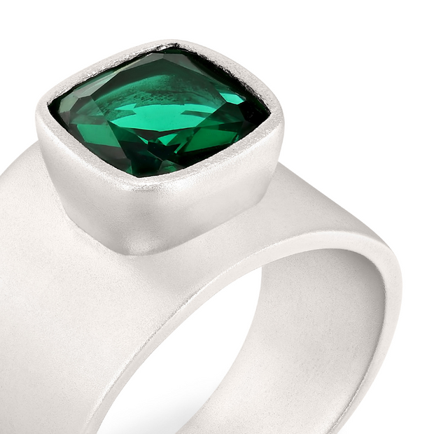 Lilly Ring in Matte Rhodium with Green Quartz - Size 9 left