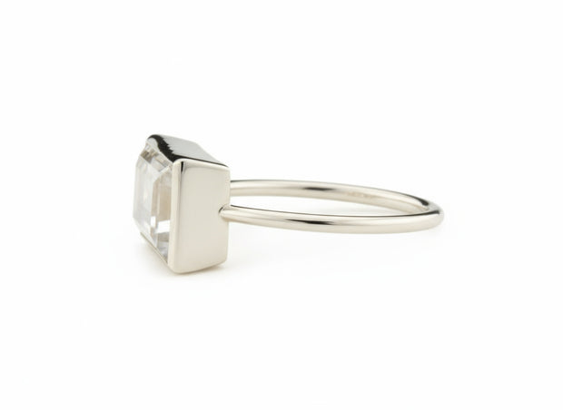 Gloria Ring in White Rhodium with Clear Quartz