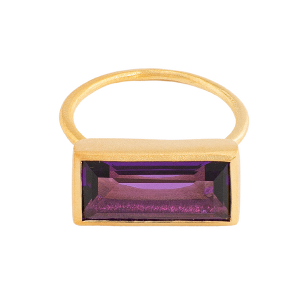 Gloria Ring in Matte Gold with Amethyst
