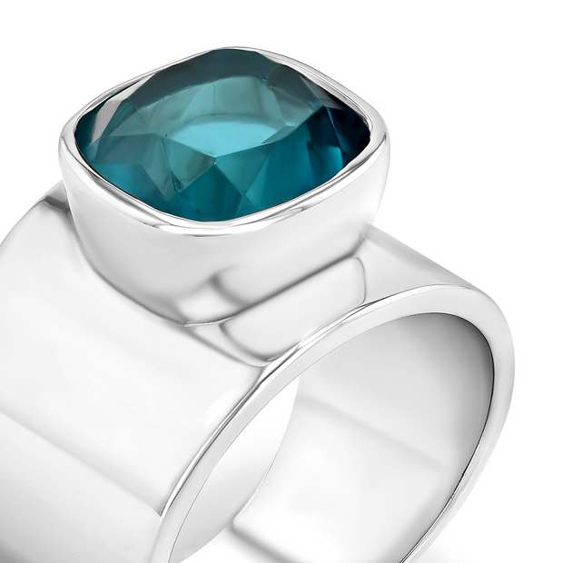 Lilly Ring in White Rhodium with London Blue Topaz