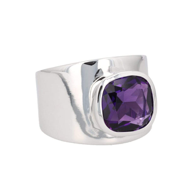 Lilly Ring in White Rhodium with Amethyst