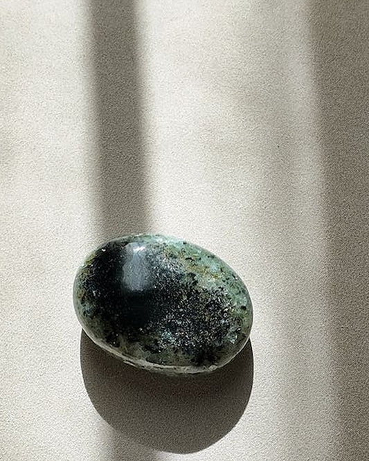 CLEAR fuchsite kyanite palm stone on cream tray