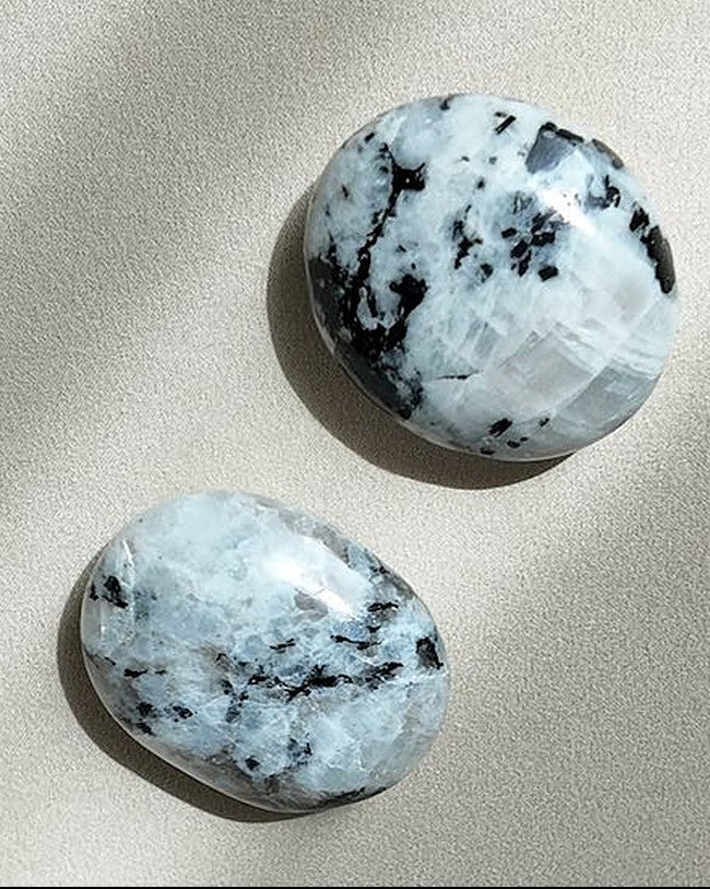 KNOWING Moonstone India