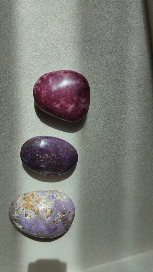 TENDER | Thulite
