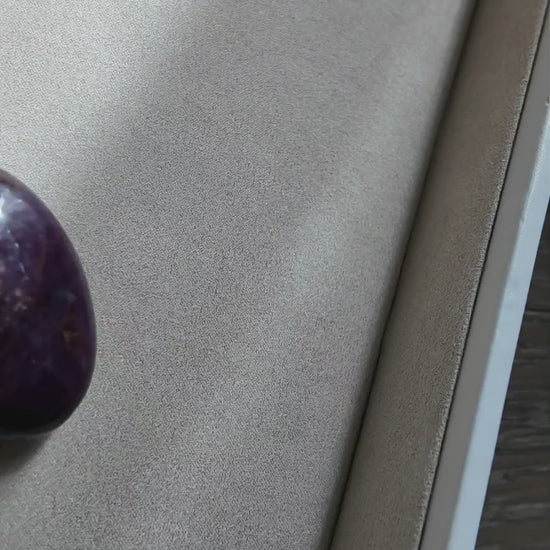 UNSHAKEN ruby film