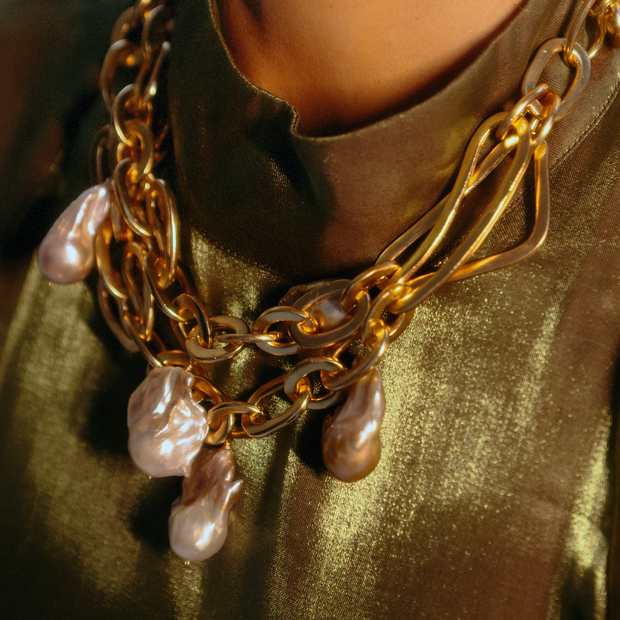 “Molly” Long Necklace – Brass with Baroque Pearl