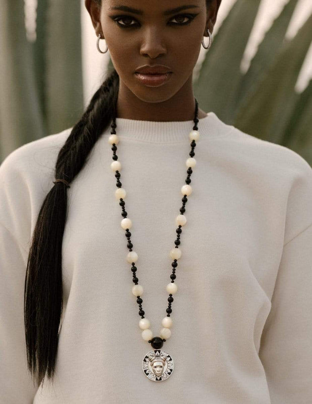 Necklace with White Pearl and Black Onyx Discs - Bronzallure