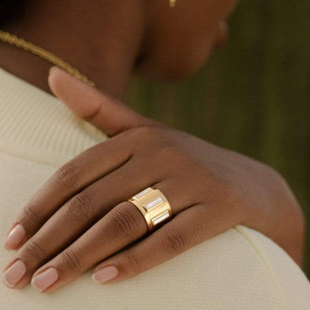 Adore Adorn Ring Gigi Banded Ring with Baguette Mother of Pearl in 14K Gold