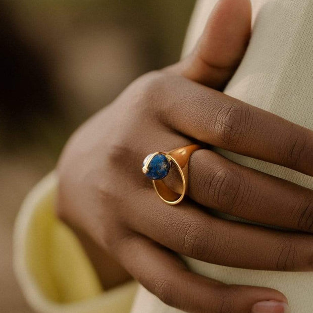 Adore Adorn Ring World Ring with Lapis Lazuli in 14K Gold